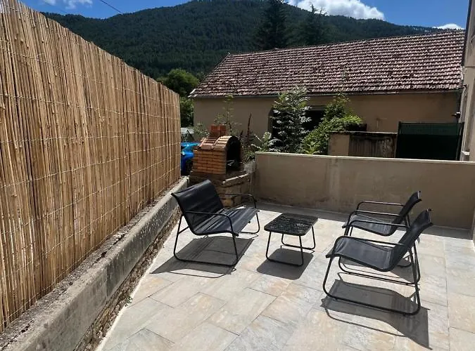 Agreable T2 Idealement Situe